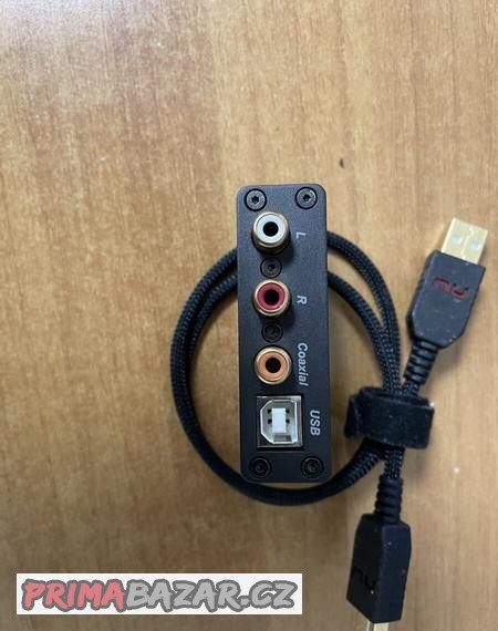 sluchatkovy-zesilovac-dac