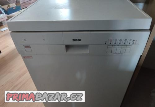 nova-volne-stojici-mycka-bosch-sgs53a72