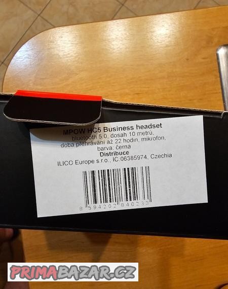bezdratova-sluchatka-mpow-hc5-s-mikrofonem