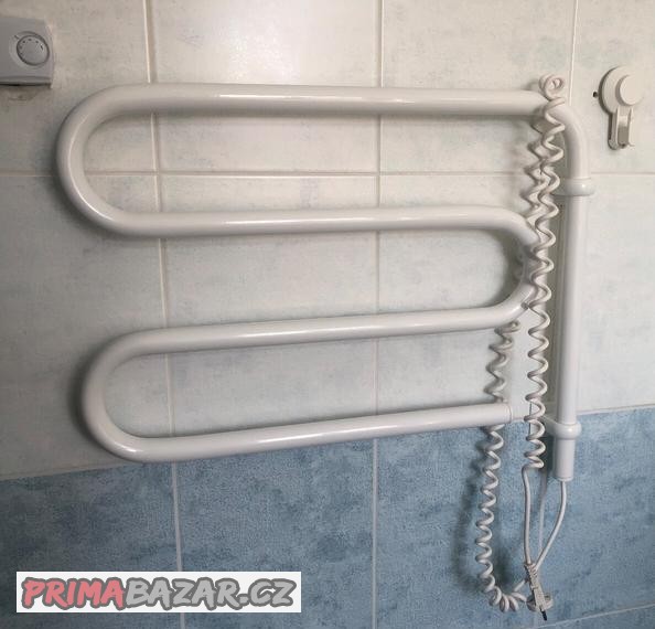 nastenny-elektricky-susak-na-rucniky