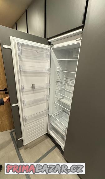 vestavna-lednice-whirlpool-arg-18070-a