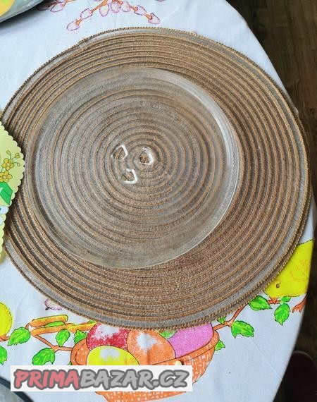 skleneny-talir-do-mikrovlnky