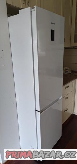 prodam-lednici-s-mrazakem-samsung