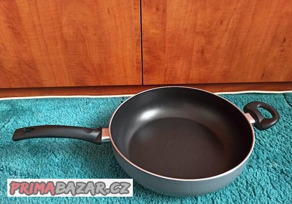 panev-na-pripravu-pokrmu-28-cm