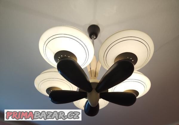 peti-ramenny-retro-lustr-po-babicce