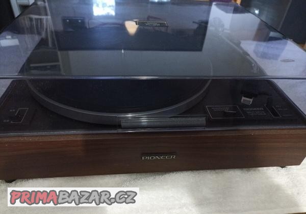 gramofon-pioneer-pl-12d