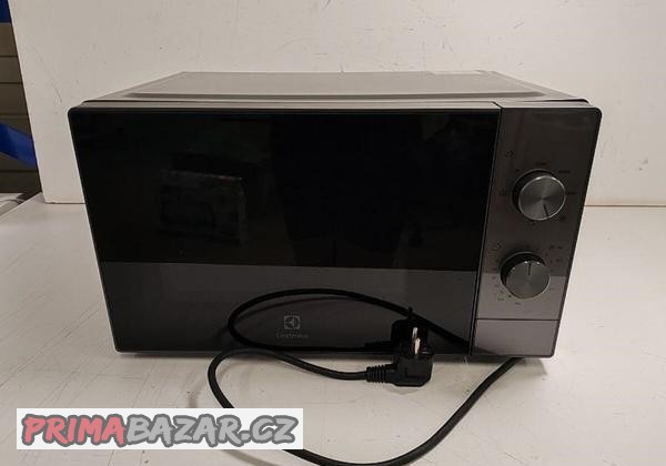 nova-mikrovlnna-trouba-electrolux-s-grilem