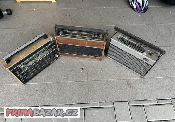 stara-retro-radia-do-sbirky-ci-muzea