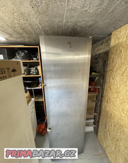 nerezova-lednice-liebherr