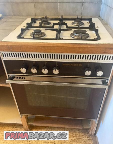 plynovy-sporak-s-elektrickou-troubou