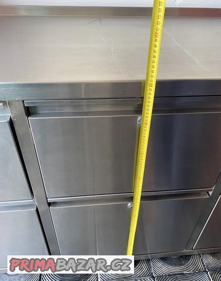 barova-suplikova-gastro-lednice-nerez