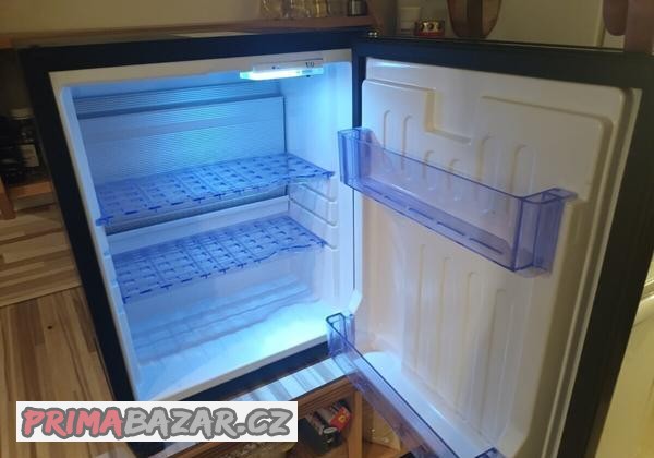 mini-lednicka-30-litru