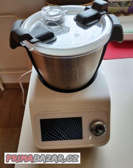 prodam-zanovni-kuchynsky-robot-leonardo