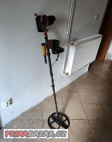 Detektor kovů Golden Mask pro4 18khz