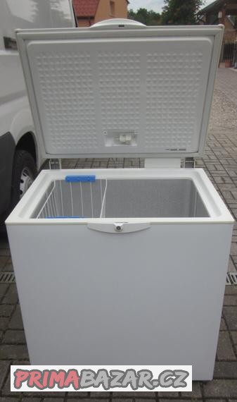 mrazak-pultovy-whirlpool-210l