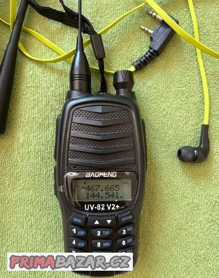 vysilacka-baofeng-uv-82-v2