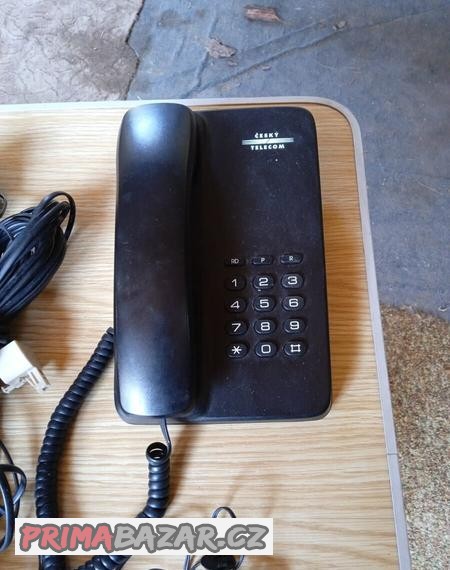 set-telefonu-pevna-linka-plus-kabely