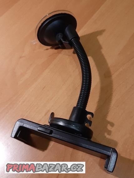 drzak-telefonu-nebo-navigace-na-okno