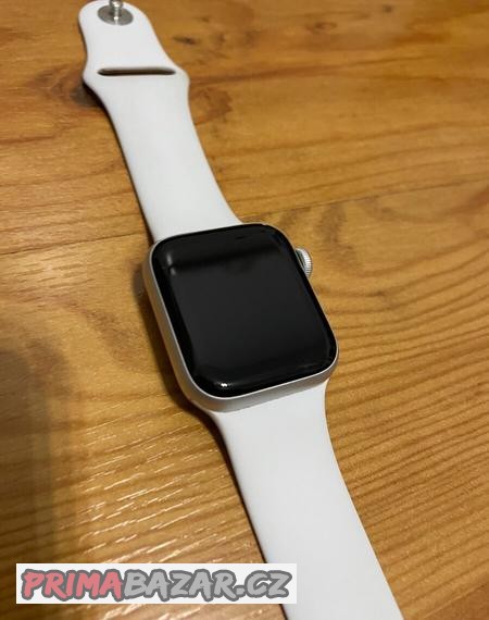 apple-watch-se-40mm
