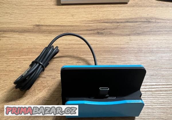nabijeci-stojanek-na-micro-usb-c