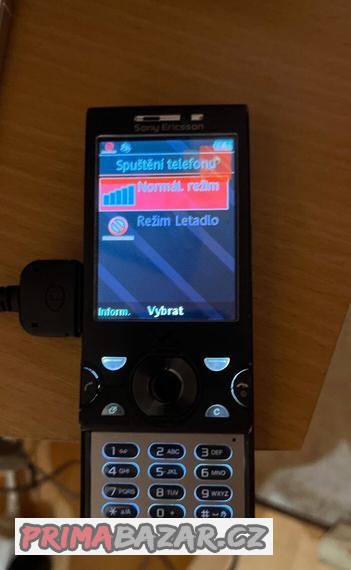 sony-ericsson-w995-walkman-prislusenstvi