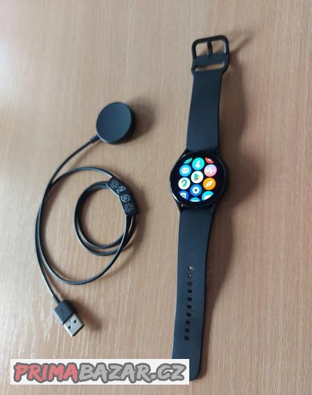 samsung-galaxy-watch-4-40mm-cerna-barva