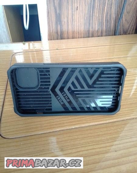 pouzdro-na-mobil-iphone-12