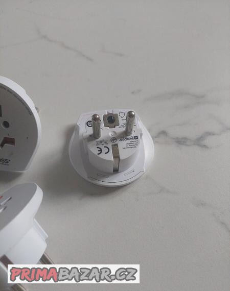 skross-cestovni-adapter