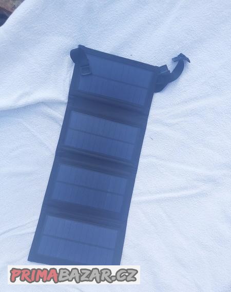 solarni-nabijecka-na-mobil-rozkladaci-ccestovni-solarni-p