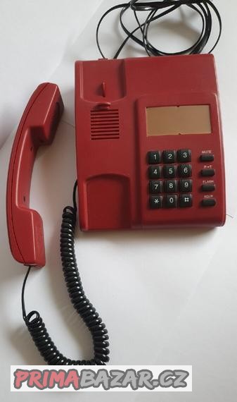 telefonni-pristroj-tesla-pevny