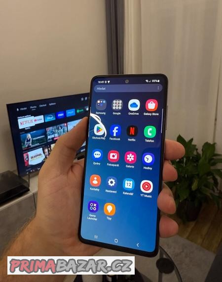 samsung-galaxy-a51-ve-velmi-dobrem-stavu