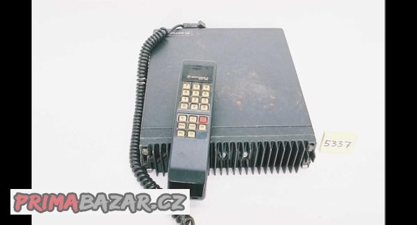 mobilni-telefony-pro-sberatele-rarity-prvni-motorola