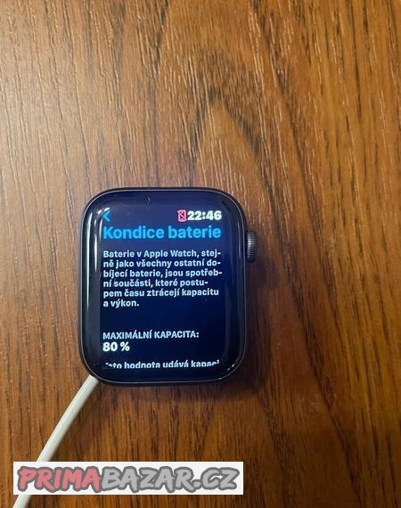 apple-watch-se-1-generace-44mm-32-mb-vesmirne-seda