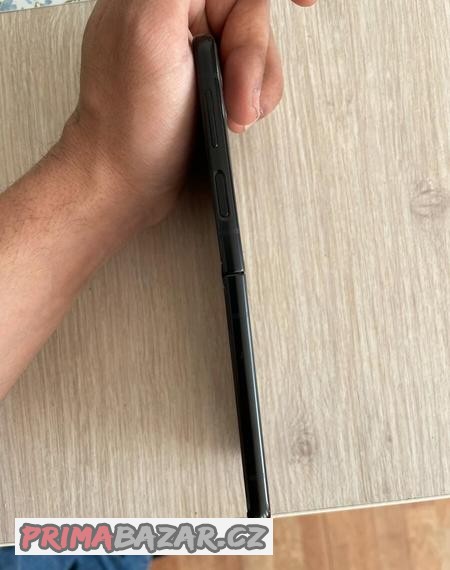samsung-z-flip-3-5g-top-stav