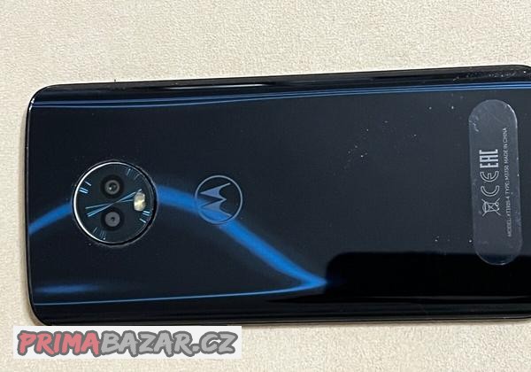 motorola-xt1925-3gb-ram-32gb-pamet