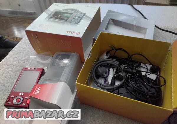 Sony Ericsson W995