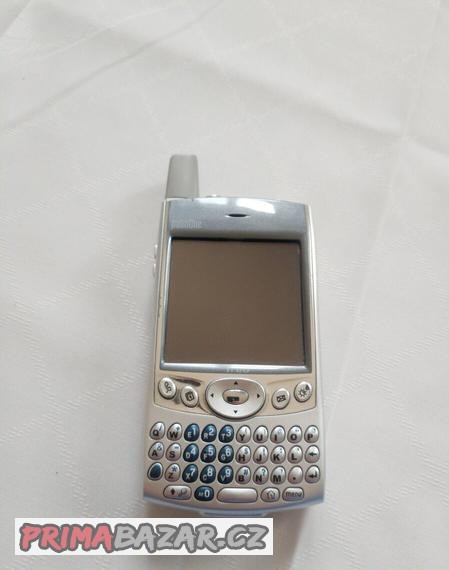 palmone-treo-600-s-krabici-a-s-prislusenstvim