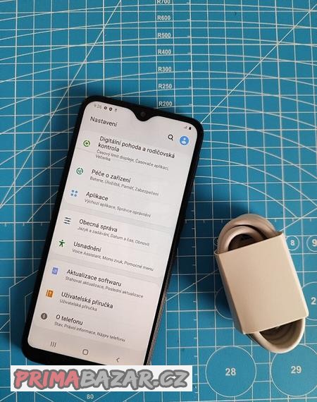 smartphone-samsung-galaxy-a20e-displeje-5-8