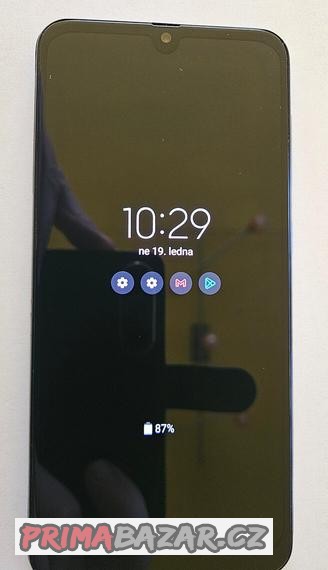 prodam-mobilni-telefon-samsung-galaxy-a50-nabijecka-15-w