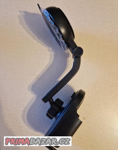 drzak-na-mobil-do-auta