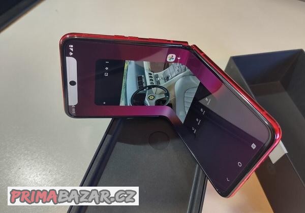 motorola-razr-40-ultra-red-viva-magneta-jako-novy