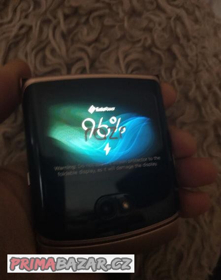 motorola-razr-5g-gold-256-gb-novy
