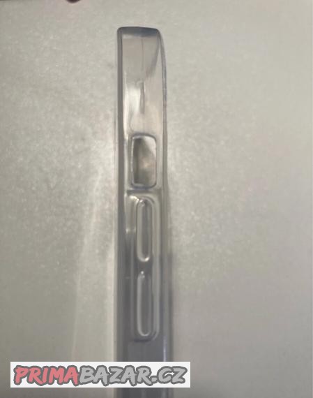 nepouzivany-pruhledny-tpu-kryt-na-iphone-13-pro-max