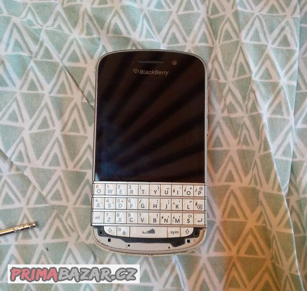 nabizim-displej-k-bb-q10