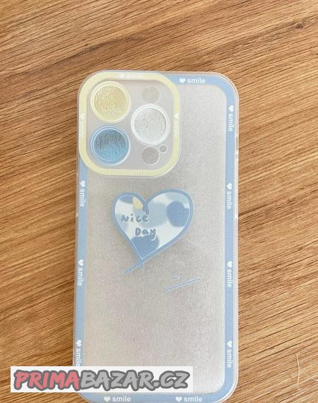 pouzdro-na-iphone-14-pro-se-vzorem-srdce