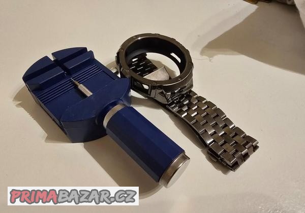 galaxy-watch-5-pro-kovove-pouzdro