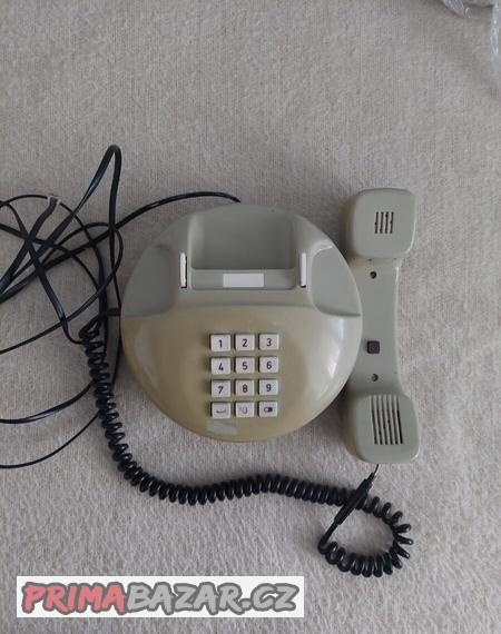 historicky-telefon