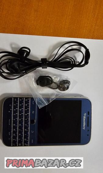 blackberry-classic-sqc100-1-blue
