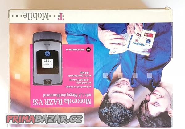 mobilni-telefony-sberatele-rarity-nova-motorola-razr-v3i