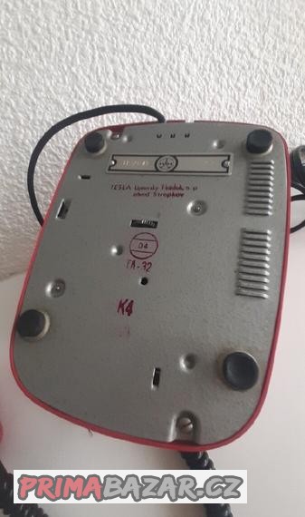 stary-telefon-tesla-t-65s